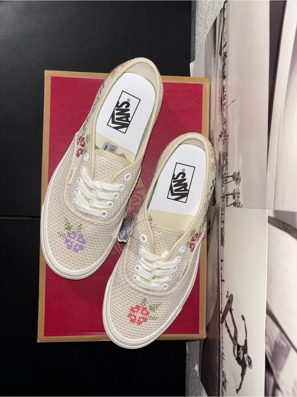 Vans Authentic 44 D sz 8.0 Men’s 9.5 Women’s